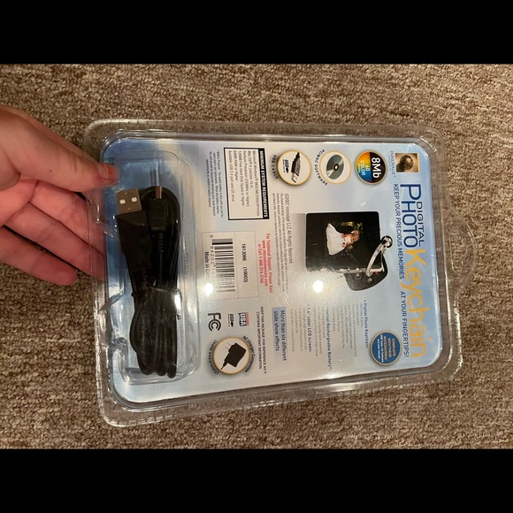 Digital photo key chain - Picture 2 of 2